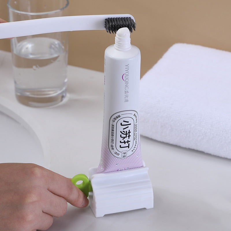 Toothpaste Tube Rolling Squeezer – No More Waste!